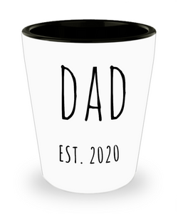New Dad Est 2020 Shot Glass Expecting Dad Baby Shower Gifts for New Parents Father's Day
