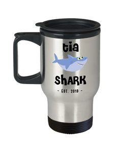 Tia Shark Mug New Tia Est 2019 Do Do Do Expecting Tias Baby Shower Pregnancy Reveal Announcement Gifts Stainless Steel Insulated Travel Coffee Cup