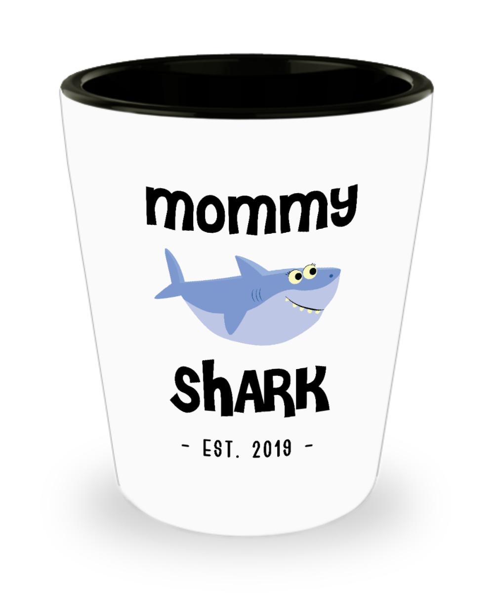 Mommy Shark New Mom Est 2019 Do Do Do Expecting Mom Pregnancy Reveal Announcement Mother's Day Gifts Ceramic Shot Glass